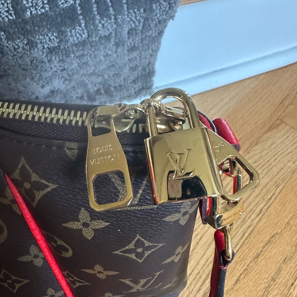 LOUIS VUITTON Estrela Monogram Coquelico Tote Shoulder bag - Picture 6 of 16